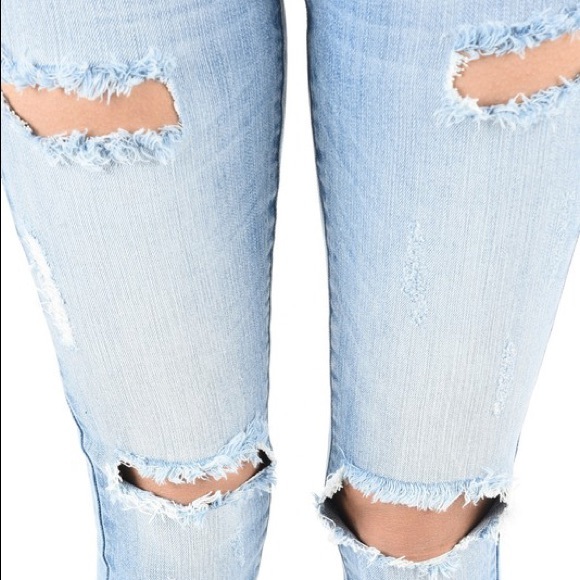 🌺LAST PAIR🌺DAISY JANE  Distressed Skinny Jeans - Picture 2 of 6